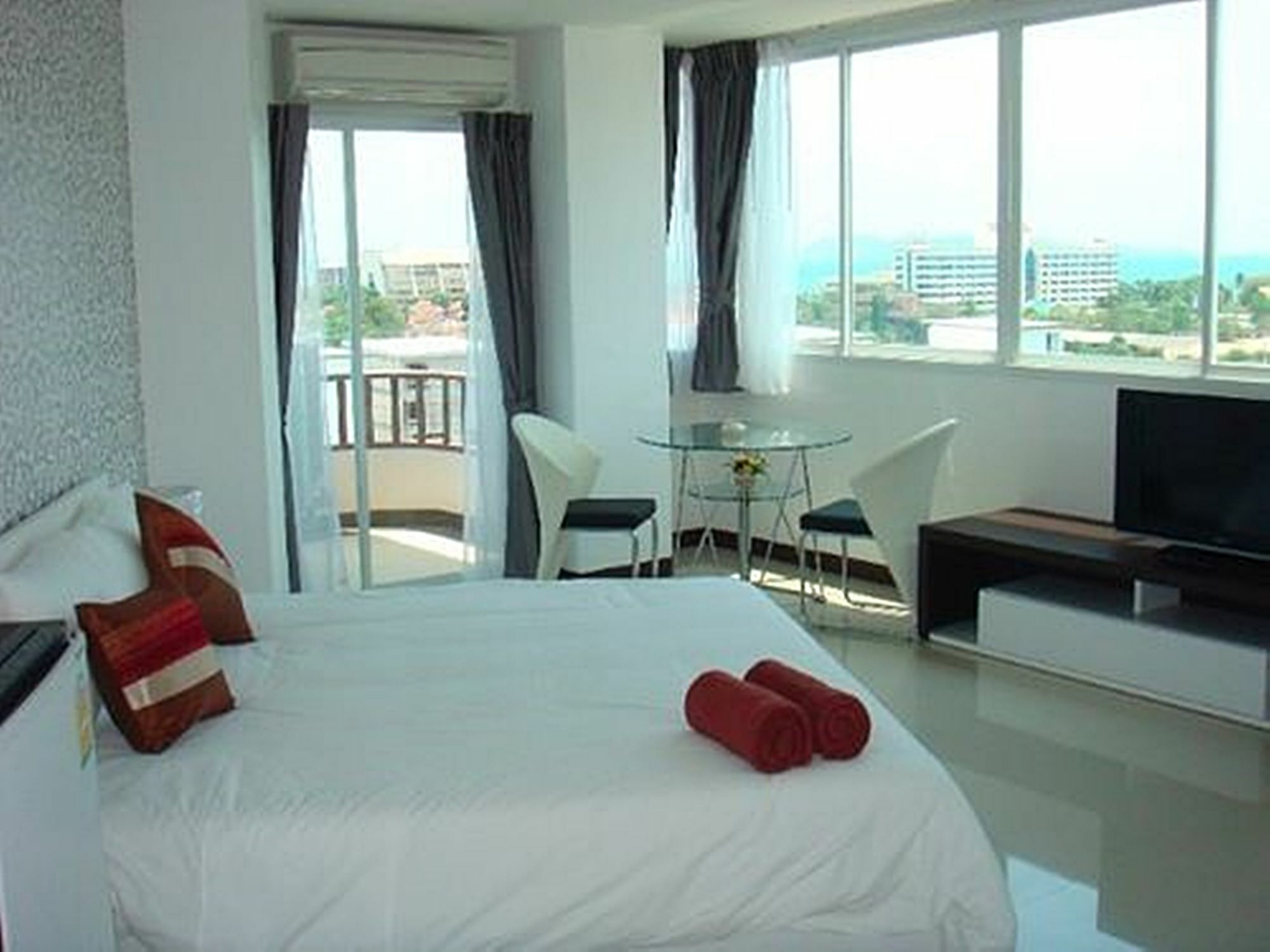 Grand Residence Jomtien Dış mekan fotoğraf