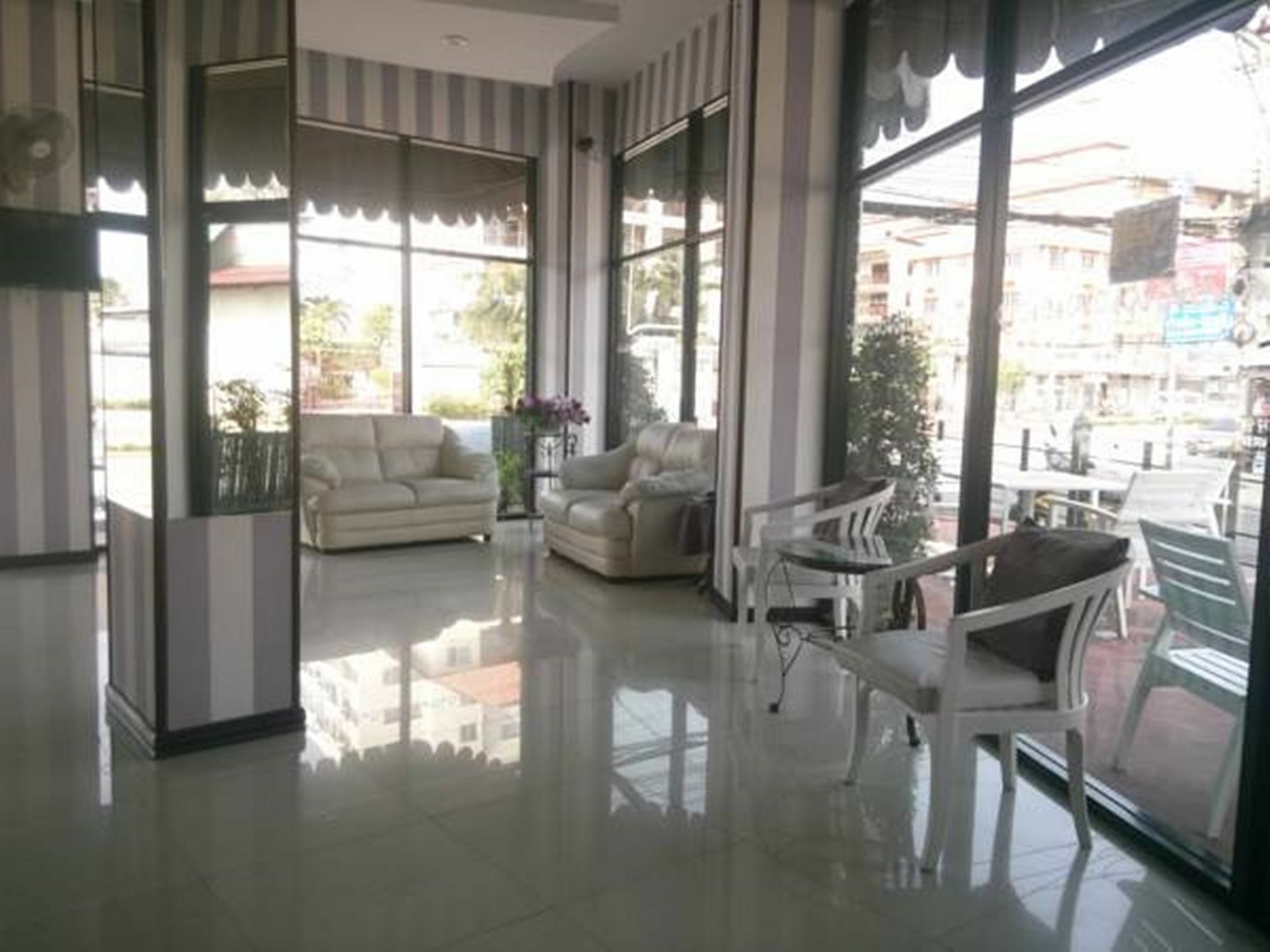 Grand Residence Jomtien Dış mekan fotoğraf